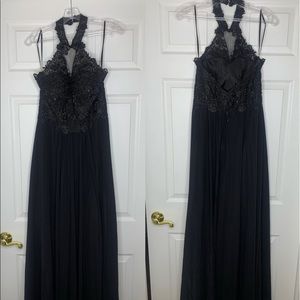 ATIANA’S BOUTIQUE : PROM DRESS